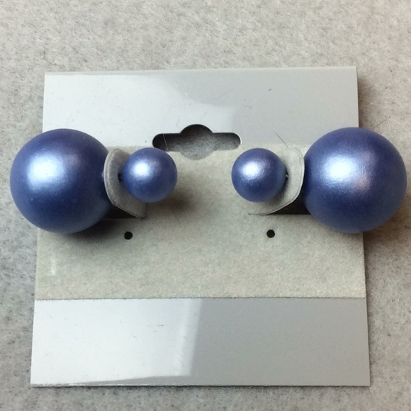 Jewelry - New Periwinkle Double Ball Stud Earrings